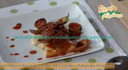 Ricette all'Italiana - Paccheri ripieni di gamberetti con ragù di vongole ricetta Anna Moroni