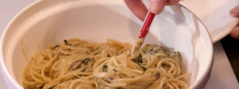 Ricette all’italiana | Ricetta spaghetti alla Nerano e zucchine alla scapece di Anna Moroni