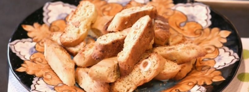 Ricette all’italiana | Ricetta tozzetti di zia Maria e tortino fondente di Anna Moroni