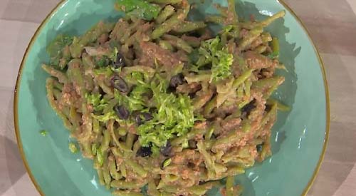 Strozzapreti zucchine crema di pomodori e olive ricetta zia Cri